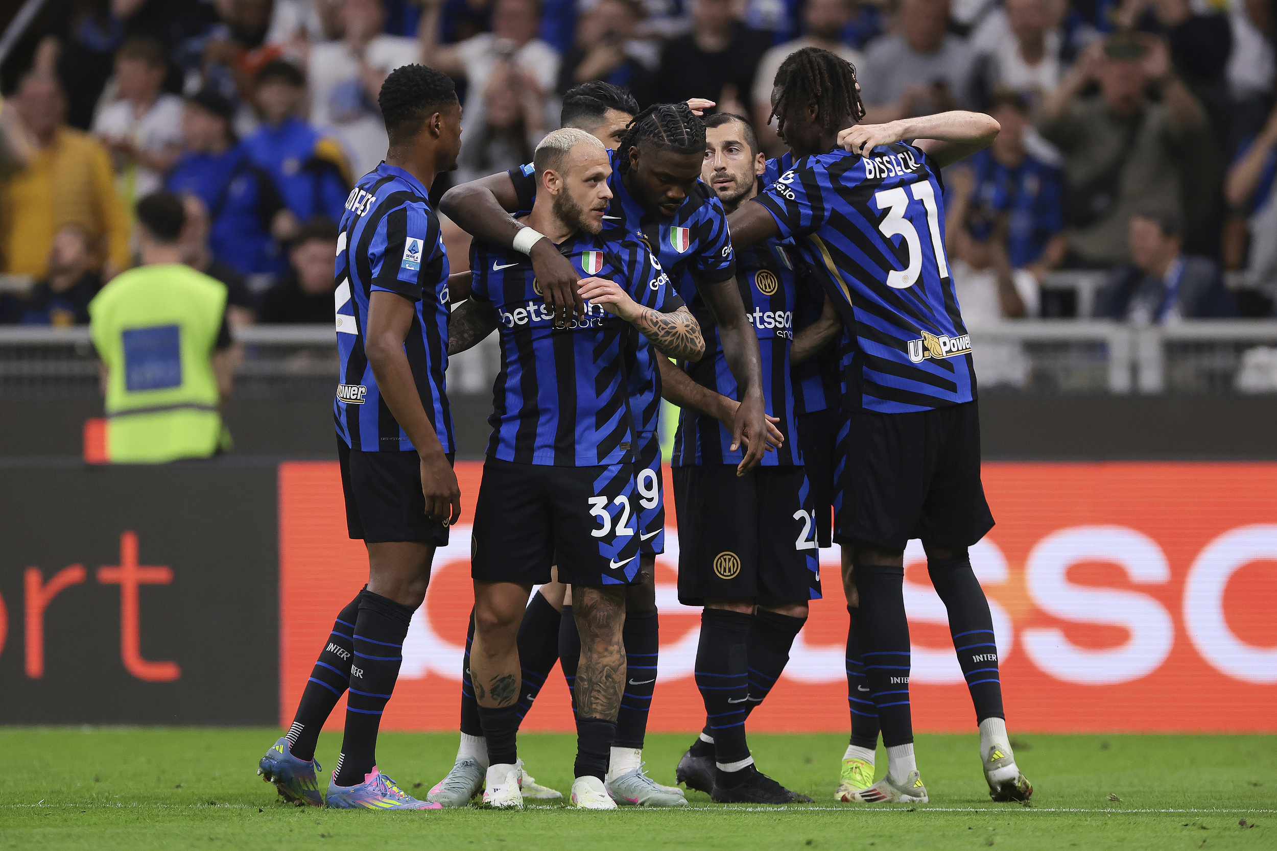 Yabo-意甲加时末段走向成谜,夏洛特黄蜂门线救险,赛场秩序良好,年轻球员得到机会的简单介绍-Yabo